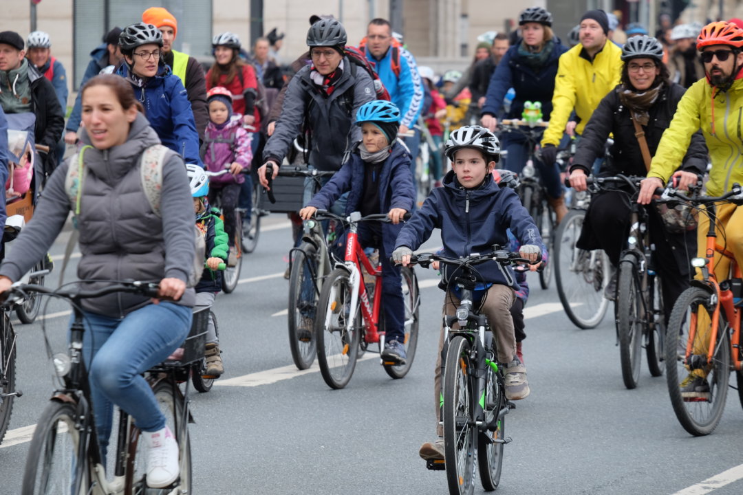 Die erste Frankfurter Kidical Mass Auch die Jüngsten